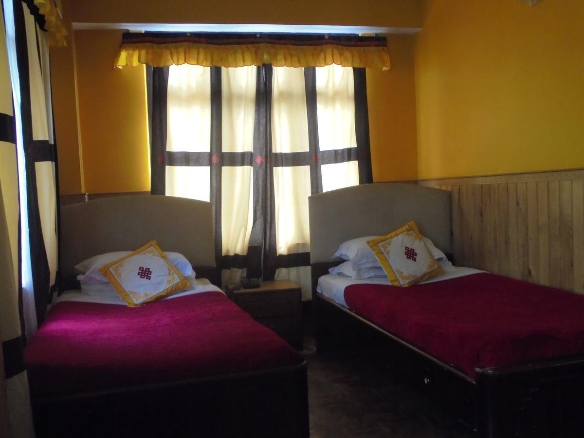 Hotel Tibet Гангток Экстерьер фото