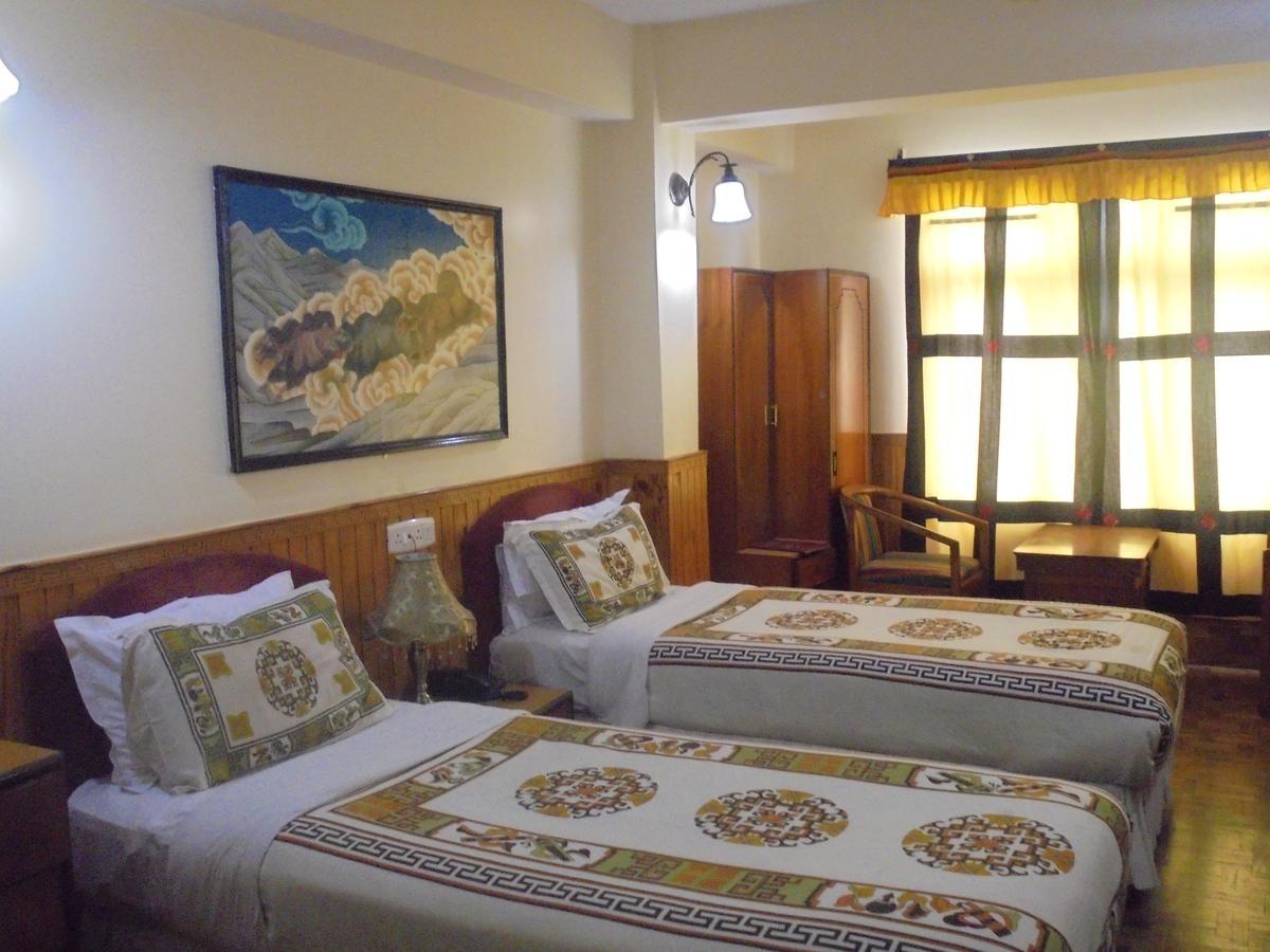 Hotel Tibet Гангток Экстерьер фото