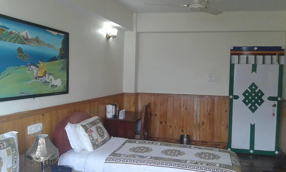 Hotel Tibet Гангток Экстерьер фото